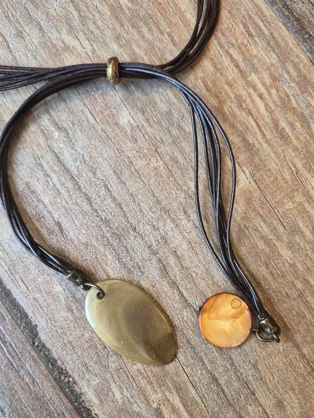 Vtg Chico's Eclectic Charm Bead Adjustable Length Leather Cord Necklace - Picture 9 of 12